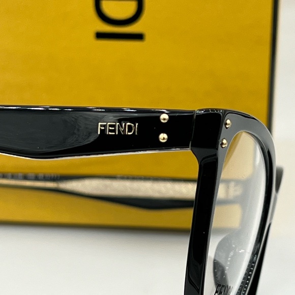 New Fendi FE500061 - Picture 2 of 3